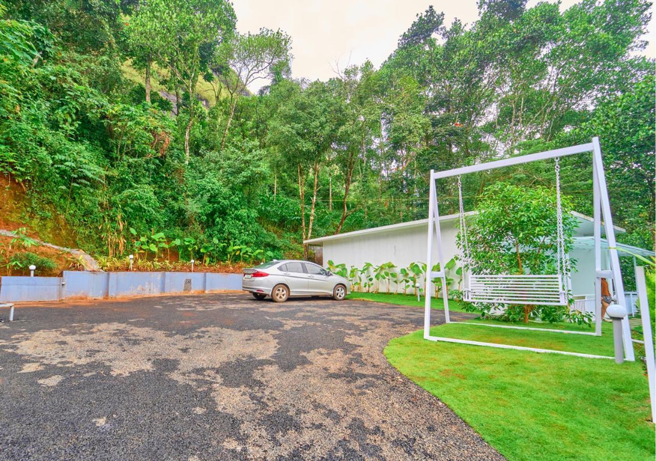Ice Mist Pool Resort Munnar By Voye Homes ภายนอก รูปภาพ
