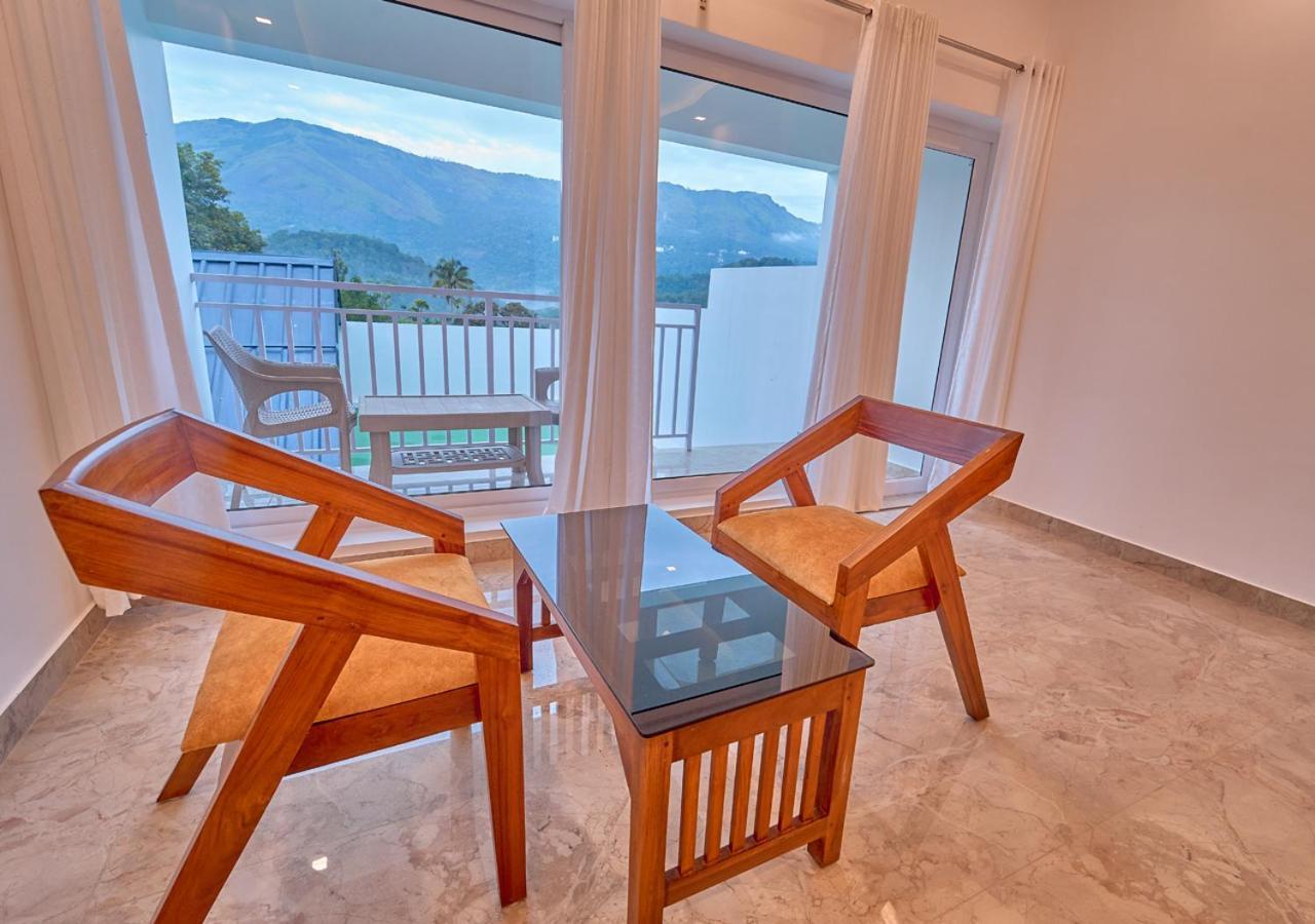 Ice Mist Pool Resort Munnar By Voye Homes ภายนอก รูปภาพ