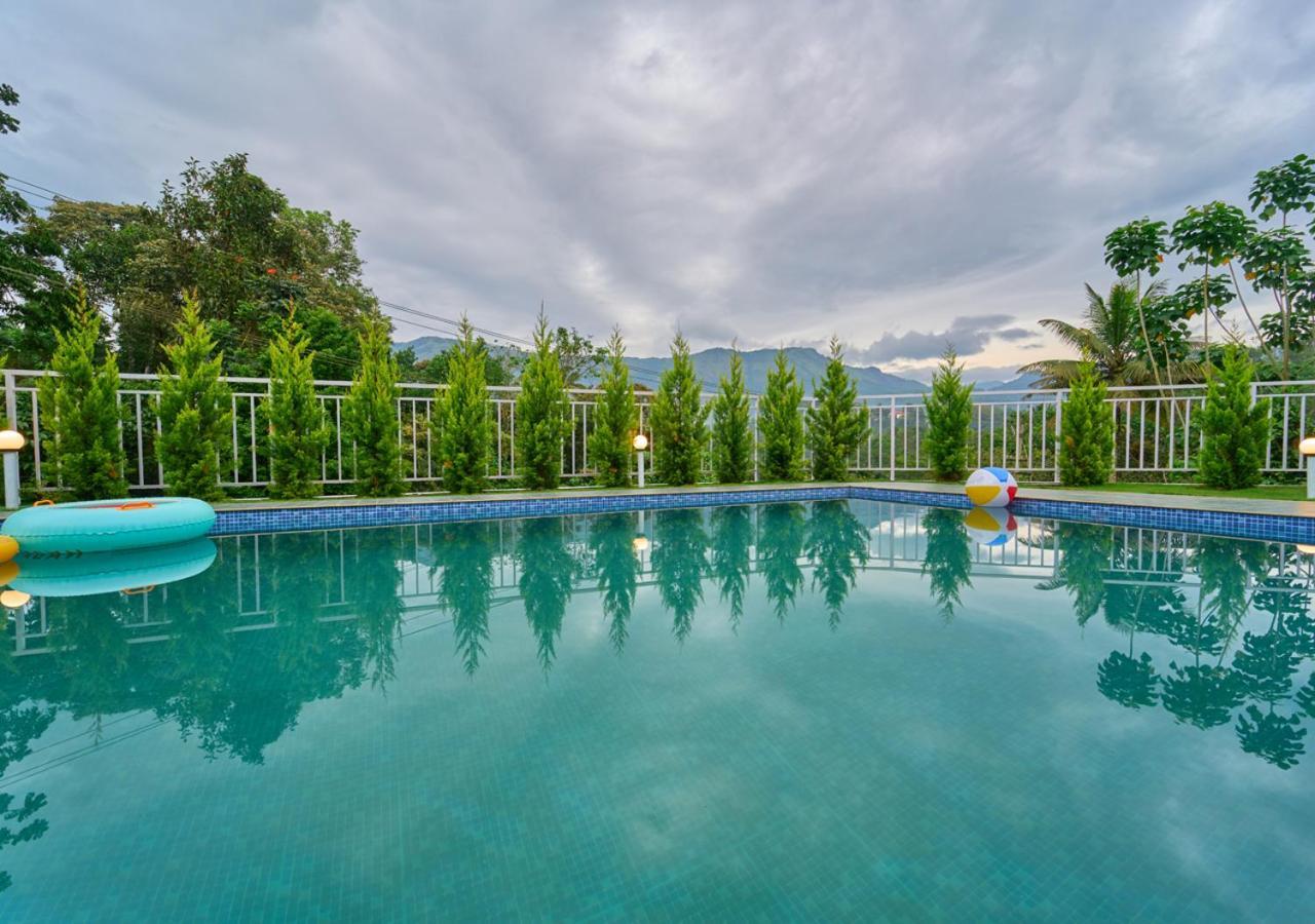 Ice Mist Pool Resort Munnar By Voye Homes ภายนอก รูปภาพ
