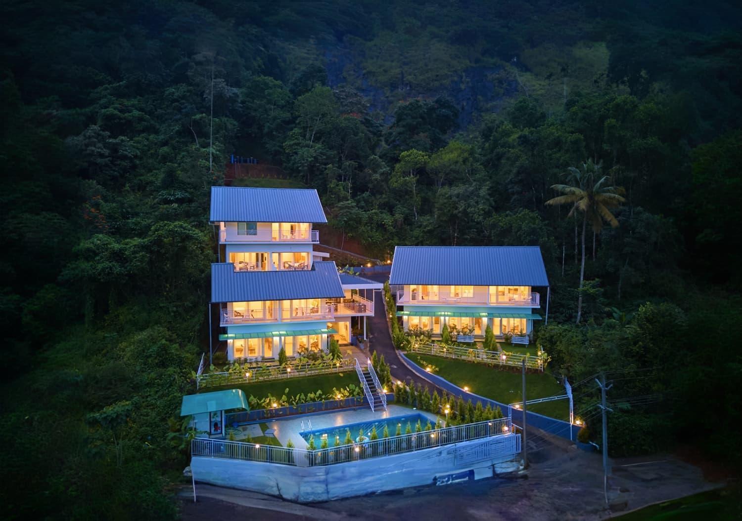 Ice Mist Pool Resort Munnar By Voye Homes ภายนอก รูปภาพ